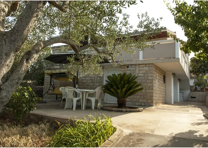 Mala Lamjana 8449a * Kali